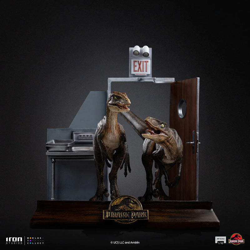 IRON Studios: Jurassic Park - Raptors at the Kitchens Door Escala de Arte 1/10