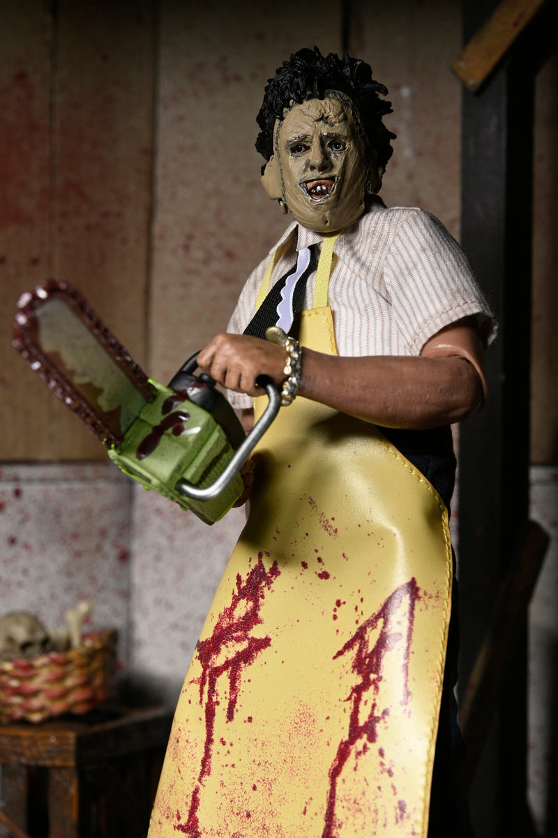 NECA Figura de Accion Vestida: La masacre de Texas - Leatherface 8 Pulgadas