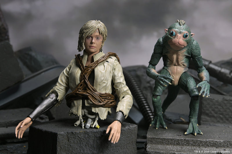NECA Figura de Accion Ultimate: Depredador Tierras Salvajes - Thia y Bud 7 Pulgadas