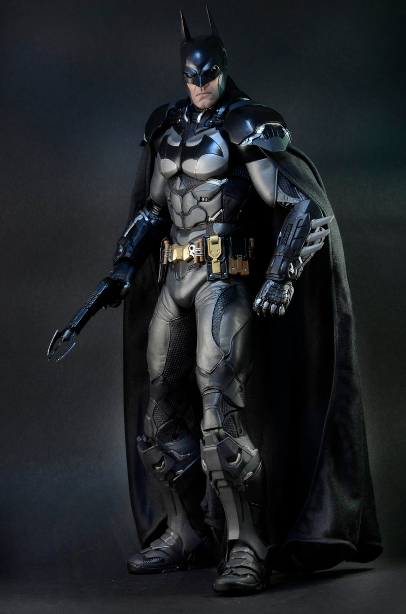 NECA Figura de Accion: Batman Arkham Knight - Batman Escala 1/4