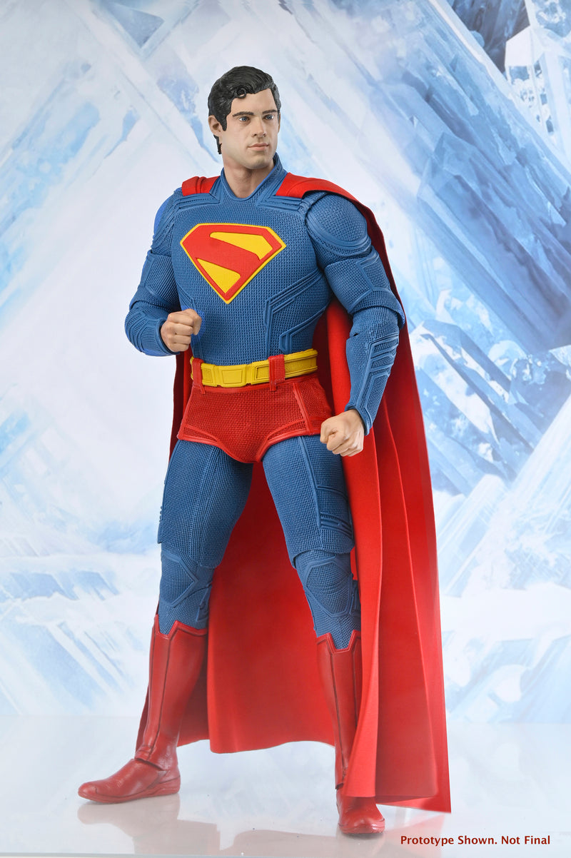 NECA Figura de Accion: DC Superman 2025 - Superman Escala 1/4