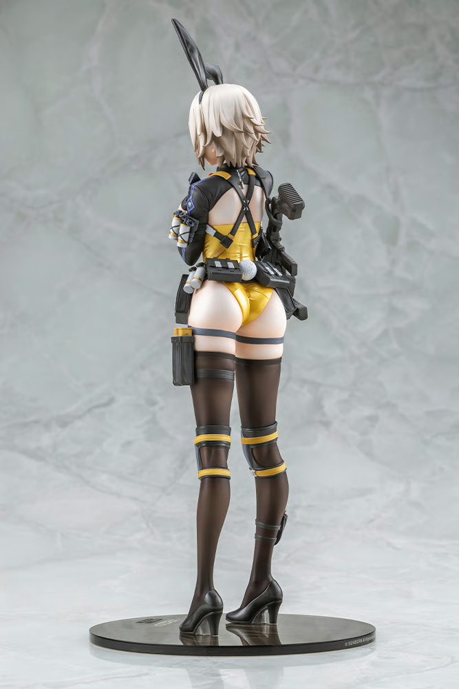 Kotobukiya: Girls Frontline 2 Exilium - Vector Molotov Bunny Escala 1/7