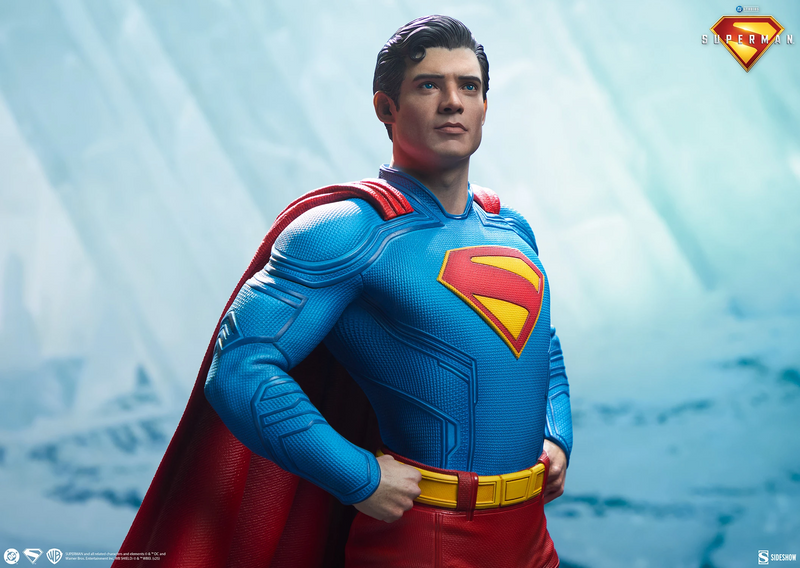 Sideshow Premium Format: DC Superman 2025 - Superman 24 Pulgadas