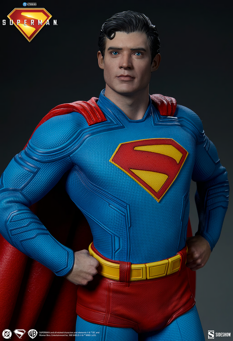Sideshow Premium Format: DC Superman 2025 - Superman 24 Pulgadas