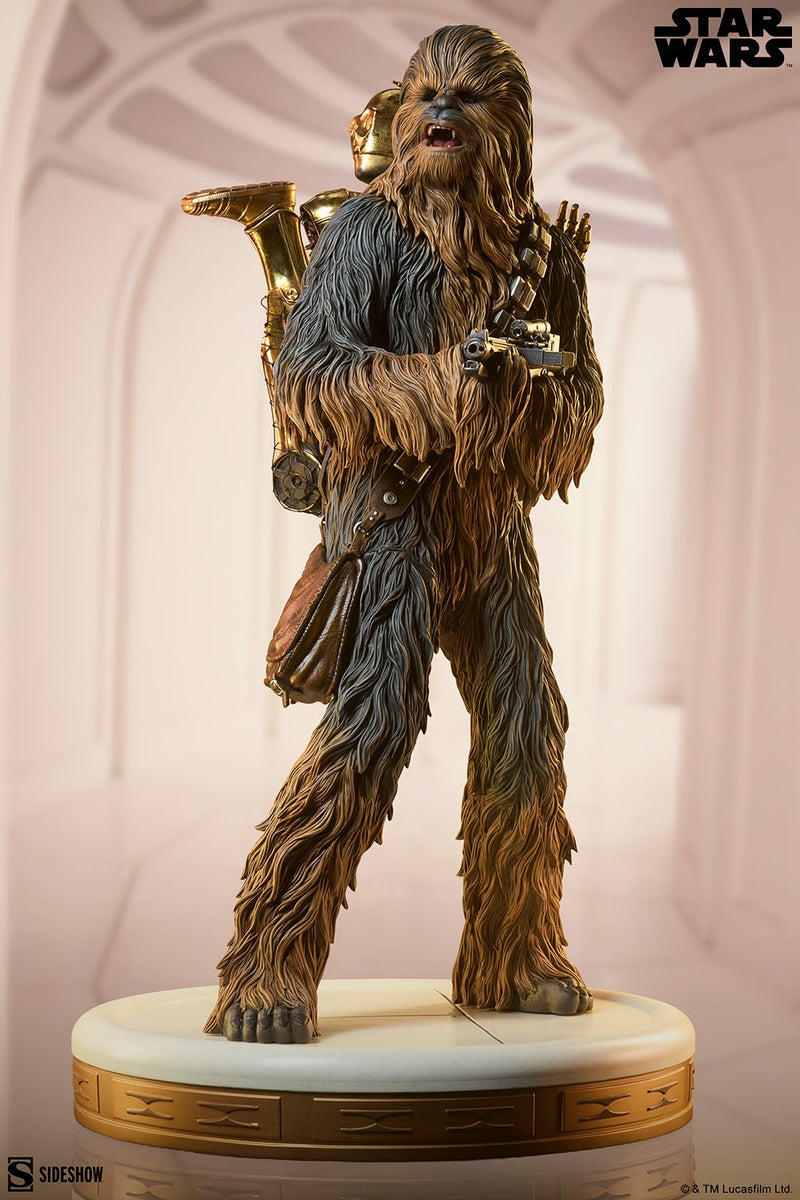 Sideshow Premium Format: Star Wars El Imperio Contraataca -  Chewbacca y C3PO Escala 1/4